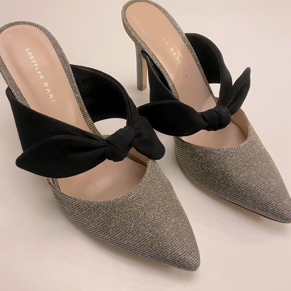 Loeffler Randall metallic pumps